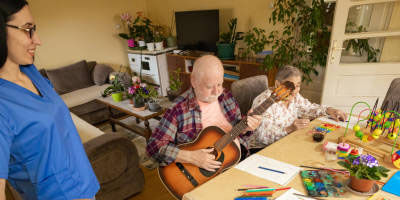 Zangeres boeken ouderenzorg